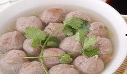 牛肉丸子爆料怎么做视频,美味家常菜轻松上手