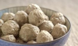 牛肉丸子爆料怎么做视频,美味家常菜轻松上手